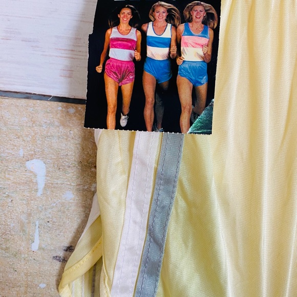 ❤️🙌Authentic 1980s Sub 4 Shorts - Picture 10 of 14